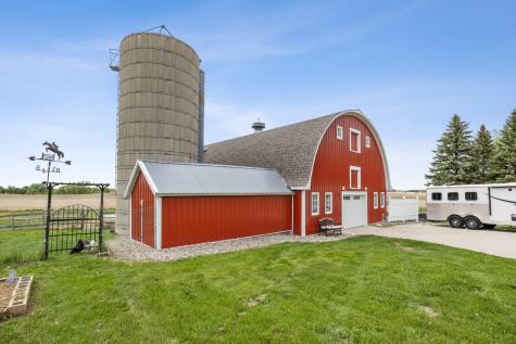 20482 28th Avenue N Hawley MN 56549