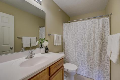 4333 Victor Path Hugo MN 55038