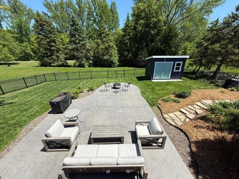1195 Silverwood Road Woodbury MN 55125