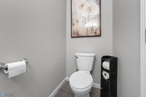 503 33rd Way E West Fargo ND 58078