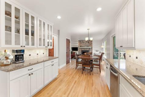 8053 Galway Road Woodbury MN 55125