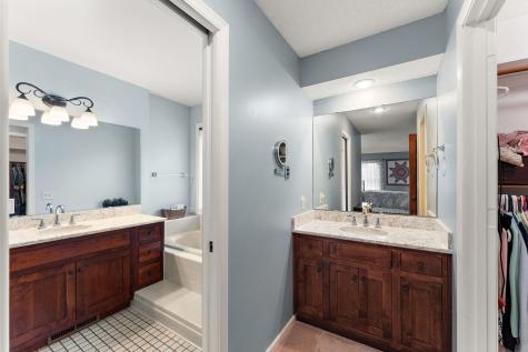 8053 Galway Road Woodbury MN 55125