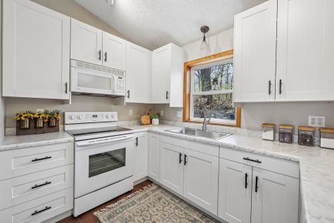 4275 Hanrehan Lake Boulevard Savage MN 55378