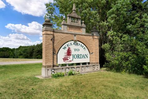 1281 Edge Way Jordan MN 55352