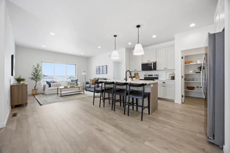 8438 61st Street S Horace ND 58047