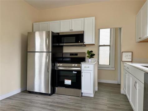 869 Lawson Avenue E Saint Paul MN 55106