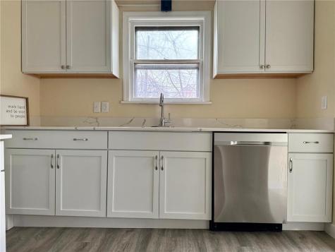 869 Lawson Avenue E Saint Paul MN 55106