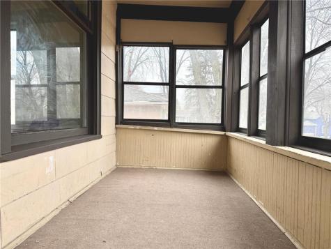 869 Lawson Avenue E Saint Paul MN 55106