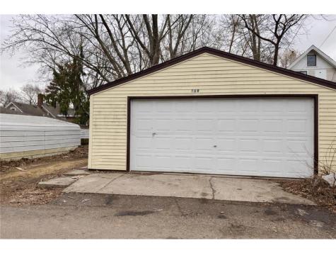 869 Lawson Avenue E Saint Paul MN 55106