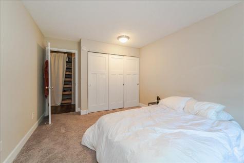 4524 Cedar Lake Road S Saint Louis Park MN 55416