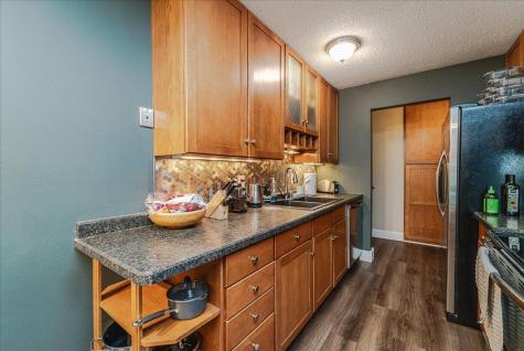 4524 Cedar Lake Road S Saint Louis Park MN 55416