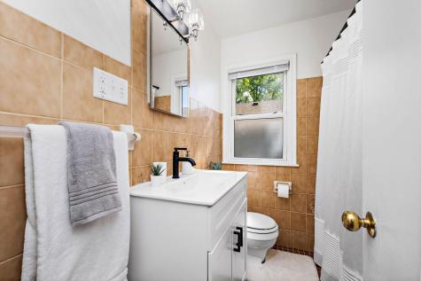 1081 Lawson Avenue E Saint Paul MN 55106