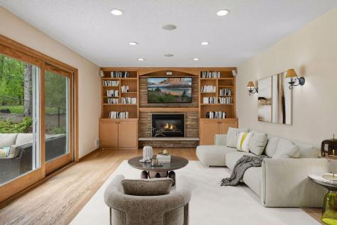 8817 Westmoreland Lane Saint Louis Park MN 55426