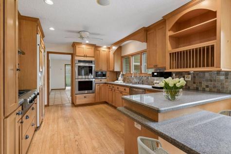 8817 Westmoreland Lane Saint Louis Park MN 55426