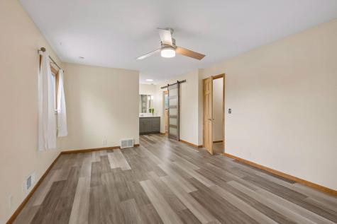8817 Westmoreland Lane Saint Louis Park MN 55426