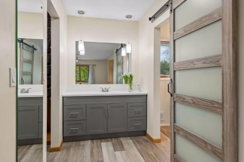 8817 Westmoreland Lane Saint Louis Park MN 55426