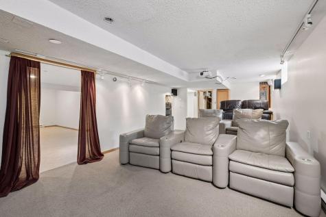 8817 Westmoreland Lane Saint Louis Park MN 55426