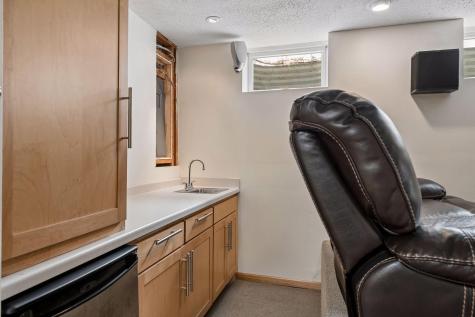 8817 Westmoreland Lane Saint Louis Park MN 55426