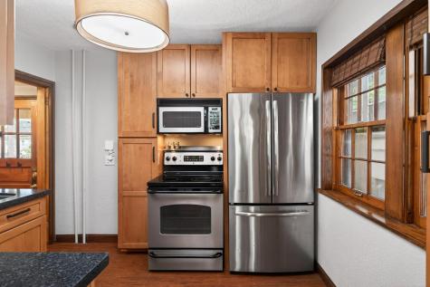 2103 Saint Clair Avenue Saint Paul MN 55105