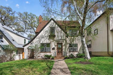 2103 Saint Clair Avenue Saint Paul MN 55105