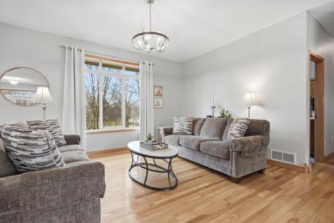 5041 Marigold Avenue N Brooklyn Park MN 55443