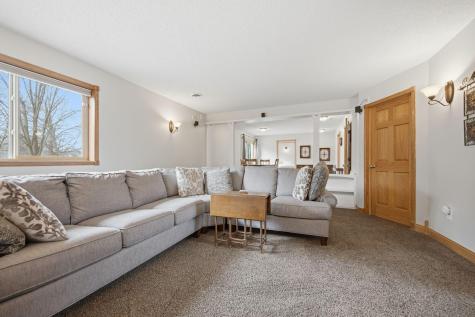 5041 Marigold Avenue N Brooklyn Park MN 55443