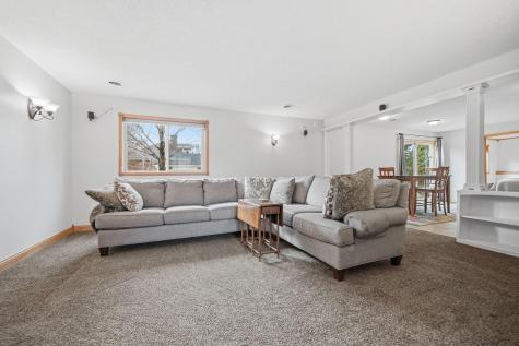 5041 Marigold Avenue N Brooklyn Park MN 55443