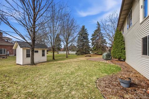 5041 Marigold Avenue N Brooklyn Park MN 55443
