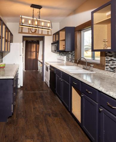 222 6th Street NE Hillsboro ND 58045