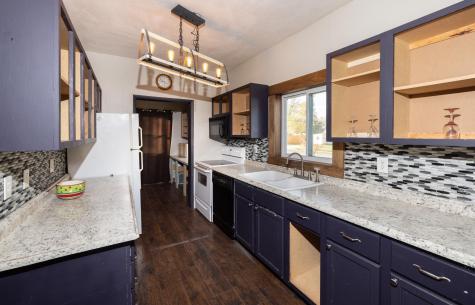 222 6th Street NE Hillsboro ND 58045