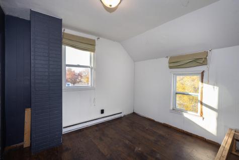 222 6th Street NE Hillsboro ND 58045
