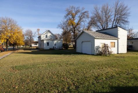 222 6th Street NE Hillsboro ND 58045