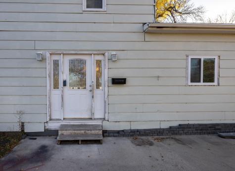 222 6th Street NE Hillsboro ND 58045