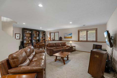 14207 41st Avenue N Plymouth MN 55446