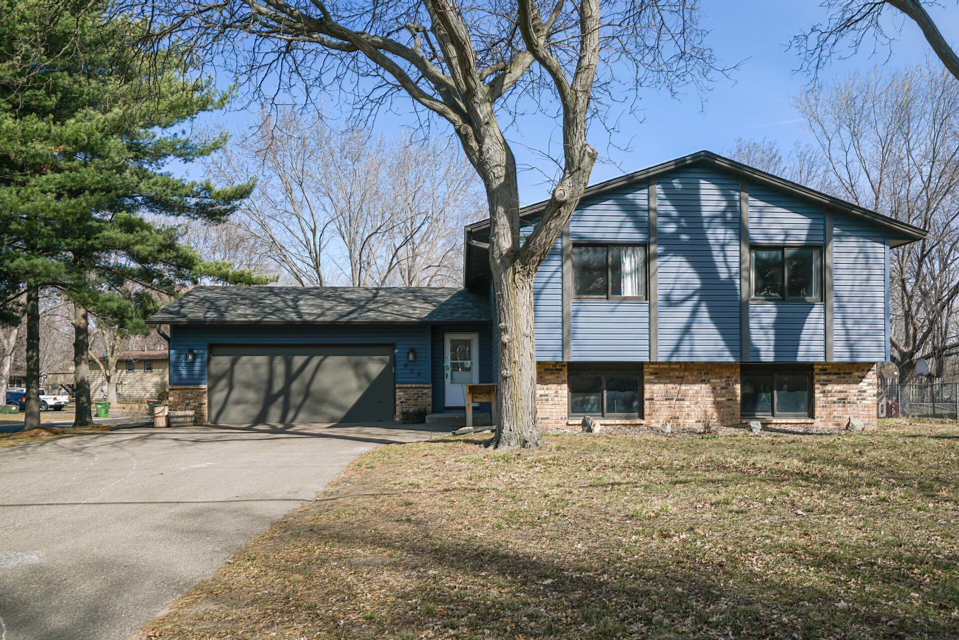 953 91st Avenue NE Blaine MN 55434