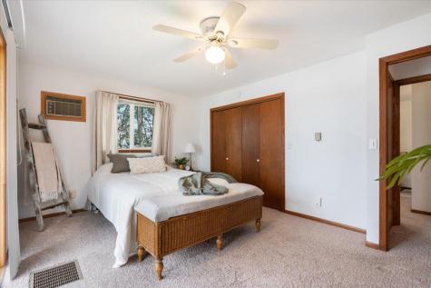 19526 Elmcrest Road Richmond MN 56368