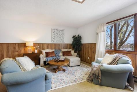 19526 Elmcrest Road Richmond MN 56368