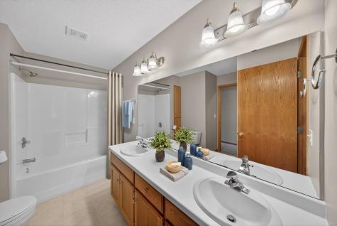 5509 25th Avenue NW Rochester MN 55901