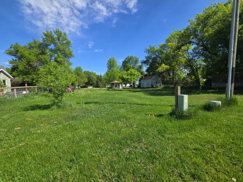 210 Glasgow Avenue Donnelly MN 56235