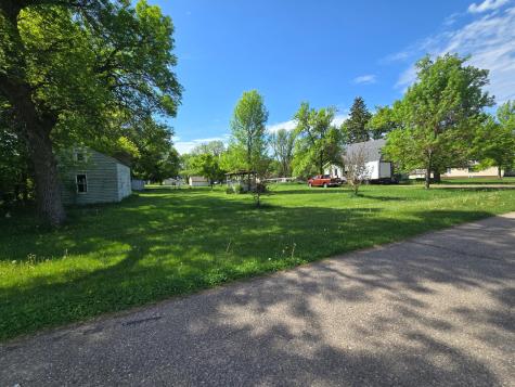 210 Glasgow Avenue Donnelly MN 56235