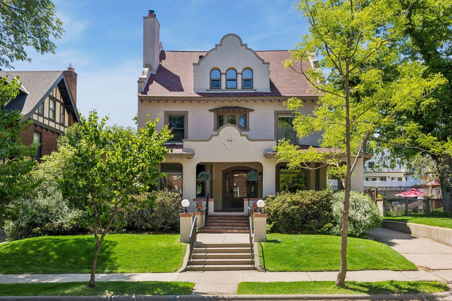 1918 Humboldt Avenue S Minneapolis MN 55403