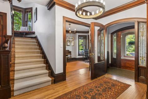 1918 Humboldt Avenue S Minneapolis MN 55403