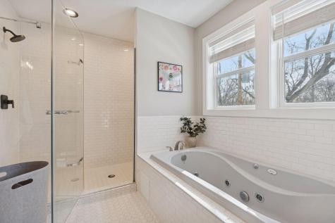 4807 34th Avenue N Golden Valley MN 55422