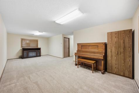 1109 9th Street N Moorhead MN 56560