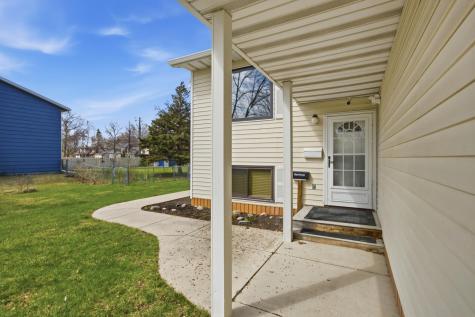 1109 9th Street N Moorhead MN 56560