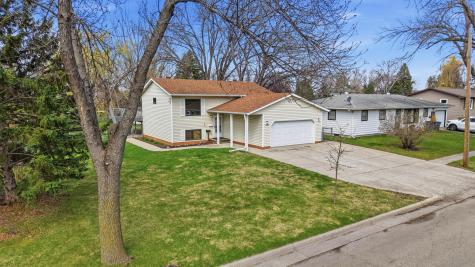 1109 9th Street N Moorhead MN 56560