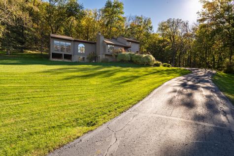 7030 Birchwood Drive La Crescent MN 55947