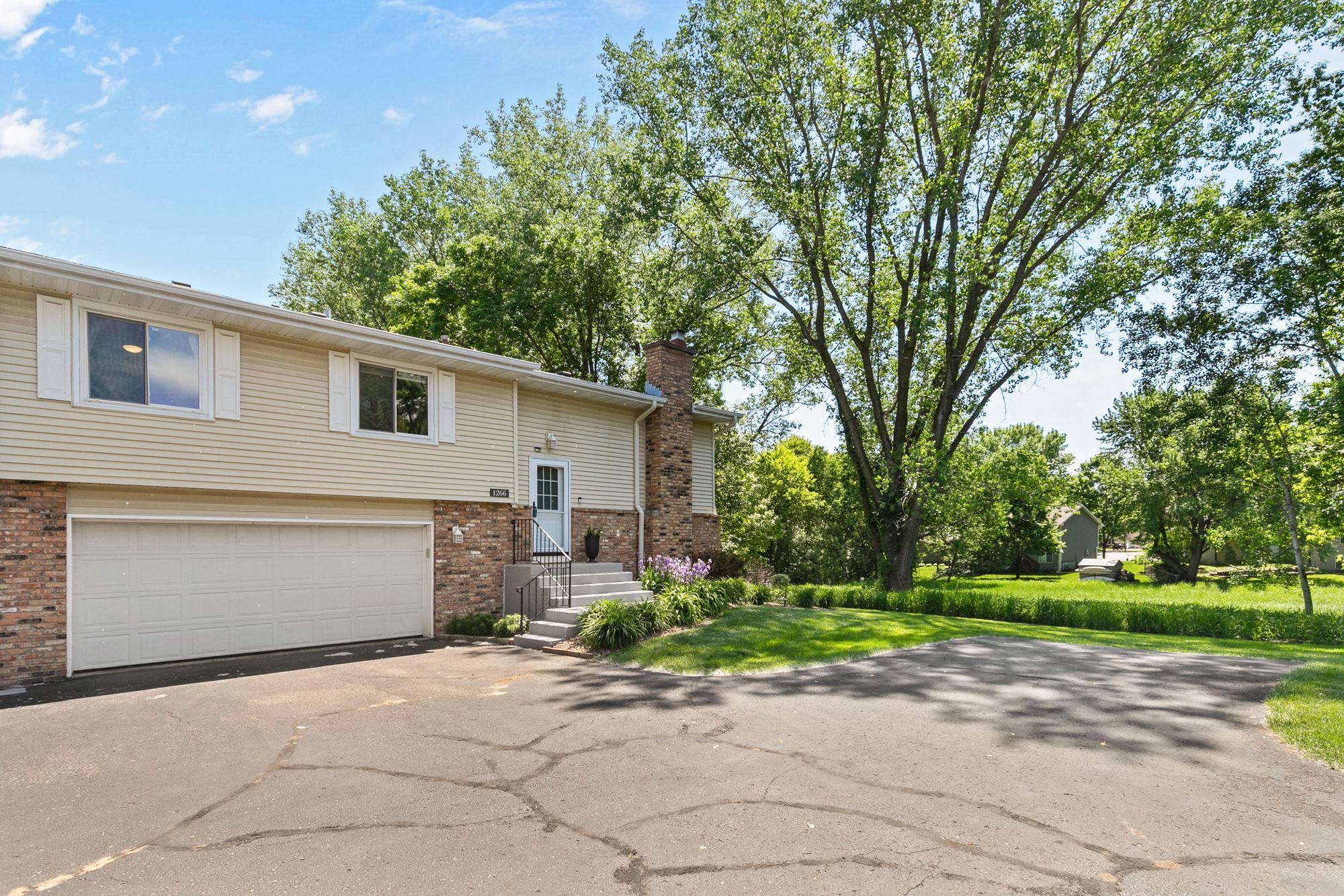 1266 119th Lane NW Coon Rapids MN 55448