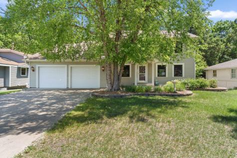 5855 Arthur Street NE Fridley MN 55432