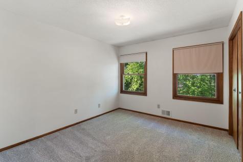 5855 Arthur Street NE Fridley MN 55432